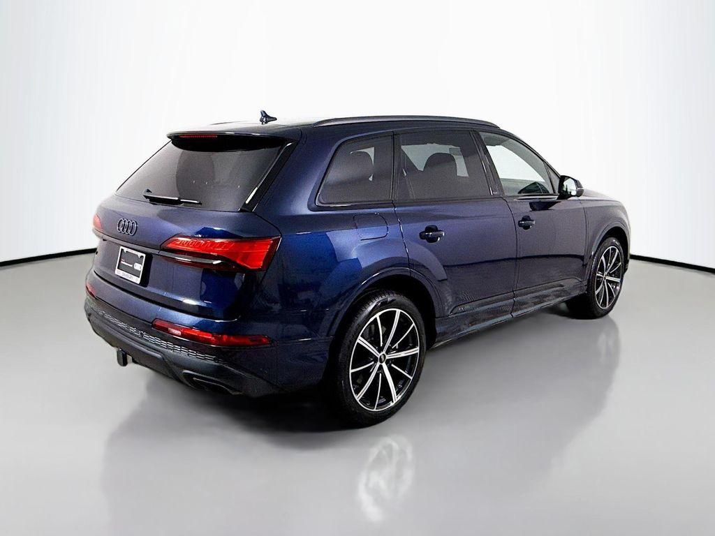 used 2025 Audi Q7 car, priced at $48,597