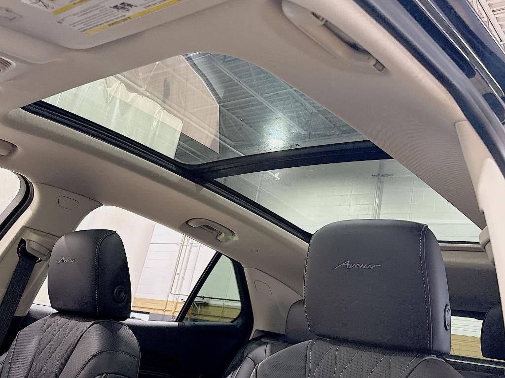 used 2023 Buick Envision car, priced at $35,348