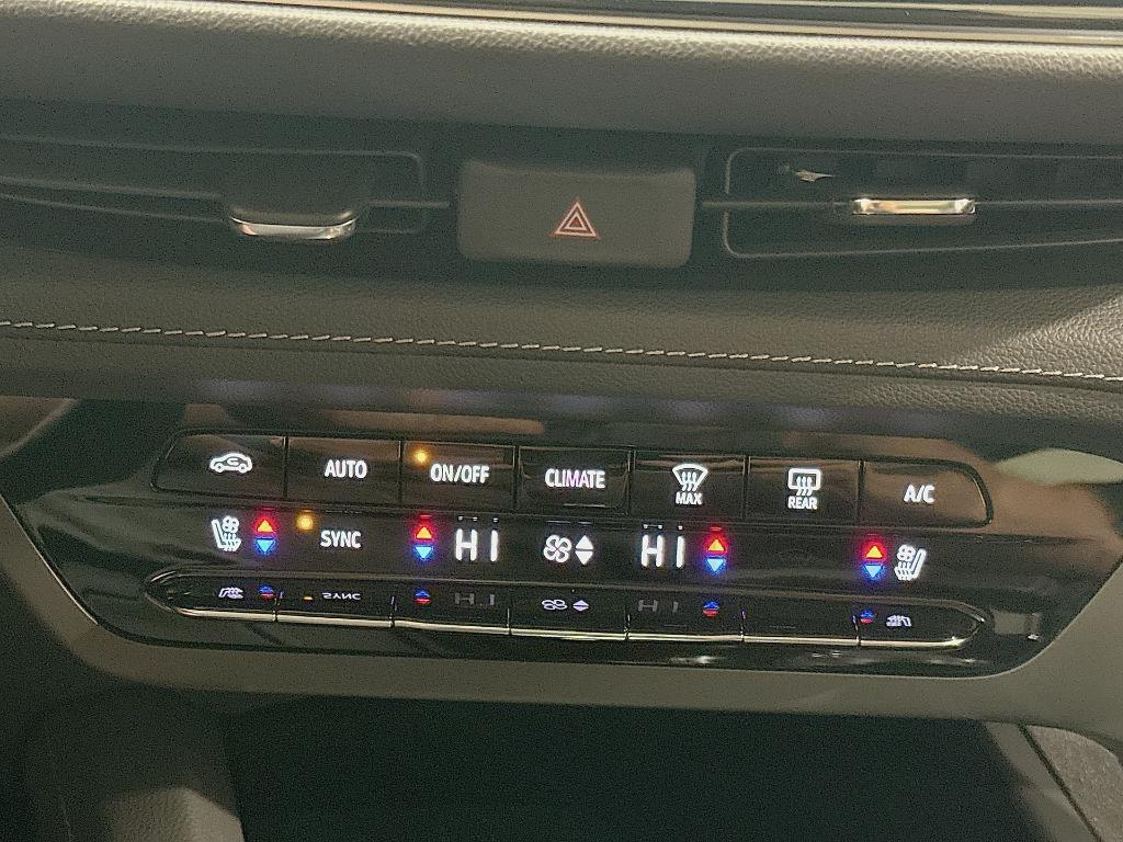 used 2023 Buick Envision car, priced at $35,348