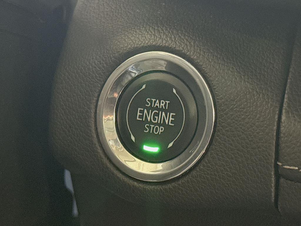 used 2022 Buick Envision car, priced at $28,000