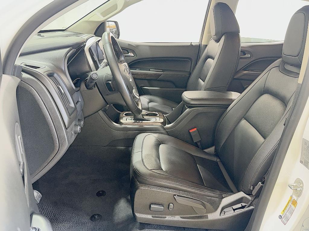 used 2022 GMC Canyon car, priced at $30,900