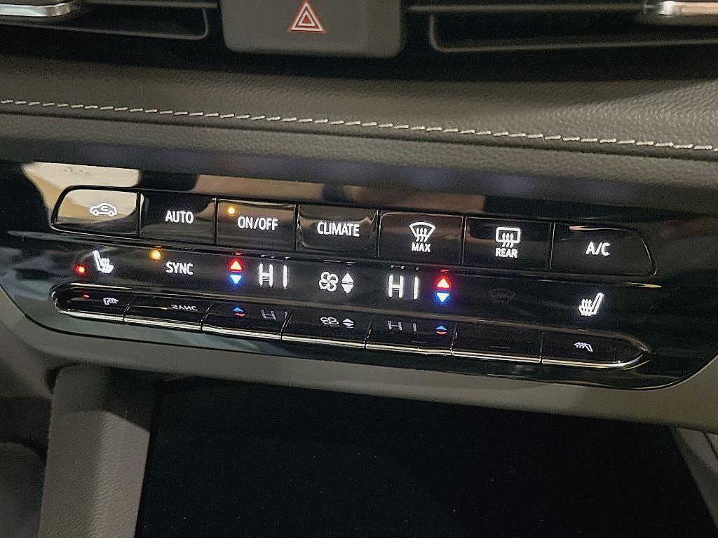 used 2023 Buick Envision car, priced at $29,348