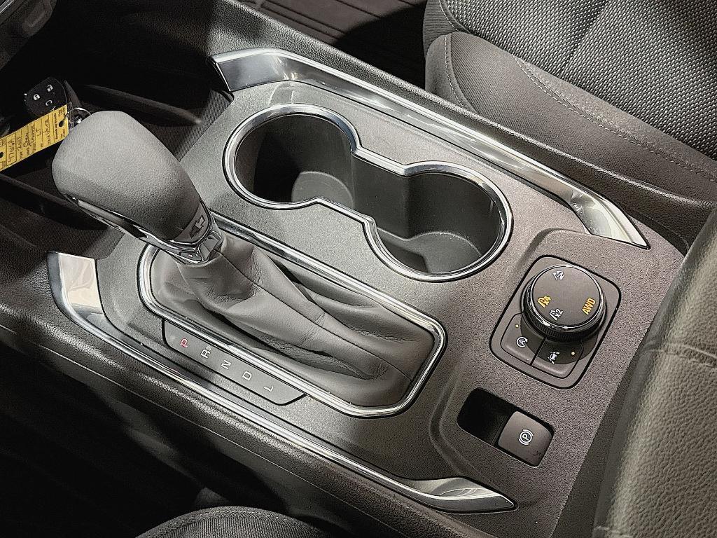 used 2023 Chevrolet Traverse car, priced at $33,000