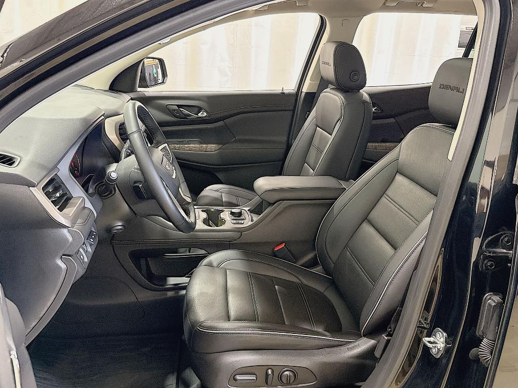 used 2023 GMC Acadia car, priced at $39,348