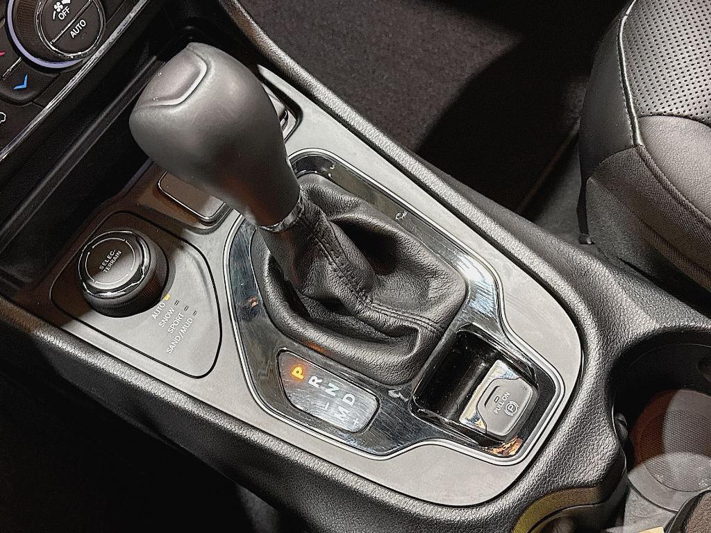 used 2019 Jeep Cherokee car, priced at $18,499