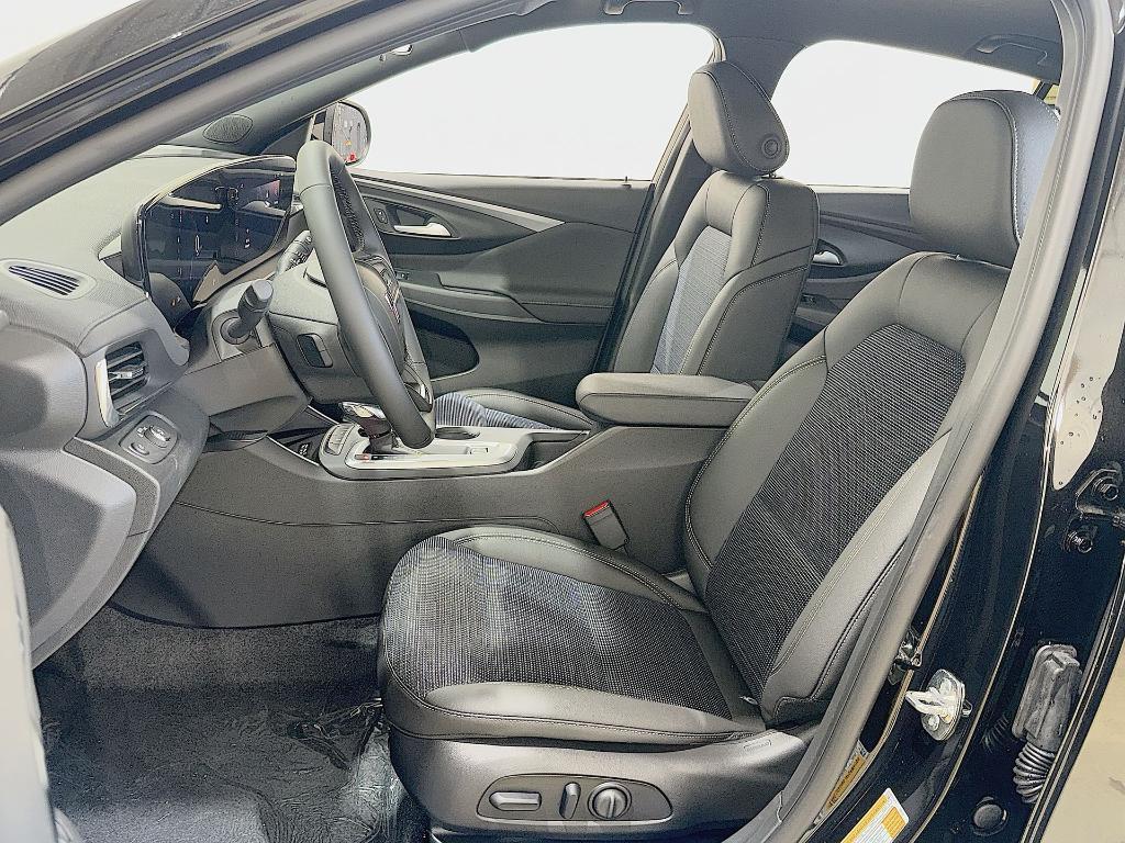 new 2026 Buick Envista car, priced at $28,518