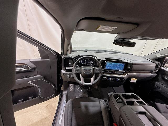 new 2026 GMC Sierra 1500 car, priced at $47,275