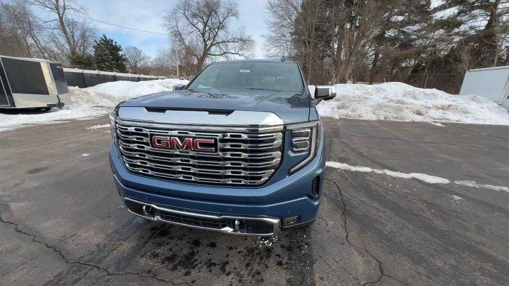 new 2026 GMC Sierra 1500 car, priced at $69,033