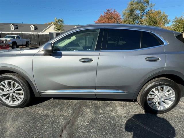 used 2022 Buick Envision car, priced at $27,000