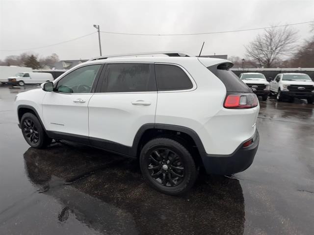used 2019 Jeep Cherokee car, priced at $17,900