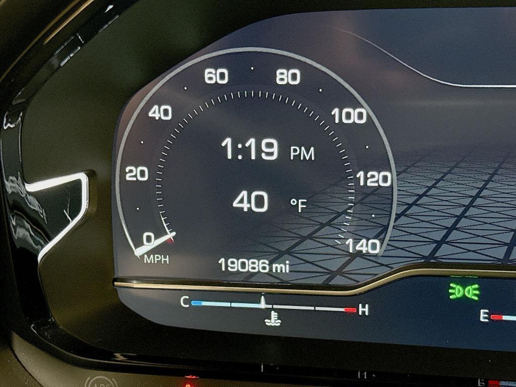 used 2024 GMC Yukon car, priced at $69,900