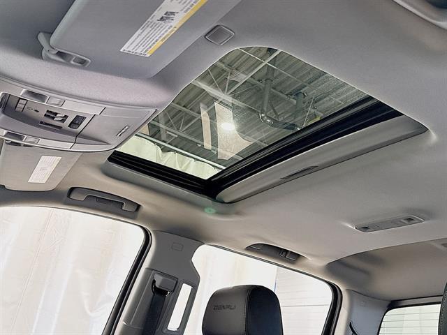 used 2018 GMC Sierra 1500 car, priced at $33,900