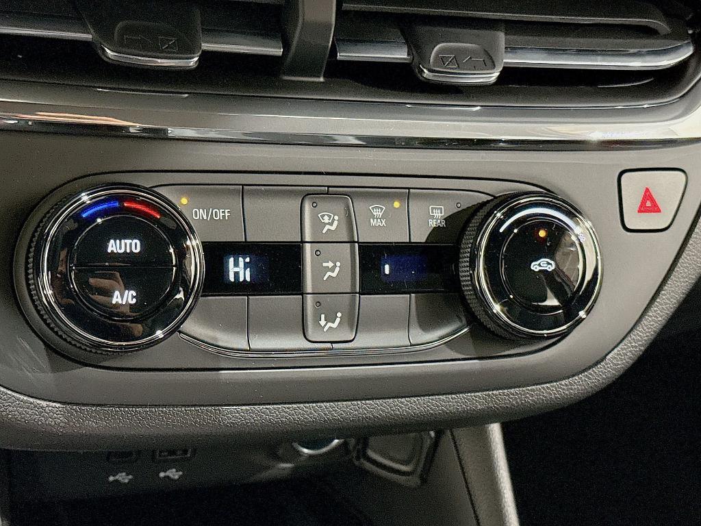 new 2026 Buick Envista car, priced at $26,335