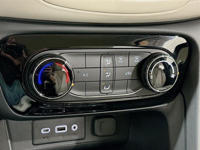 used 2022 Buick Encore GX car, priced at $17,900