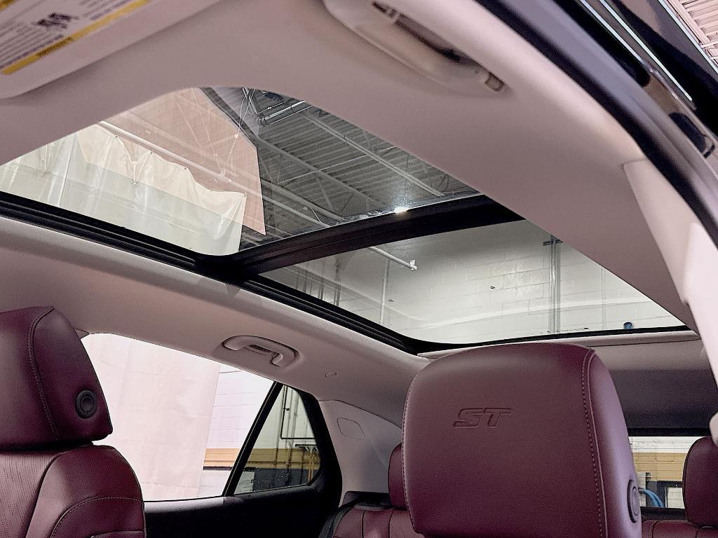 new 2026 Buick Envision car, priced at $46,459