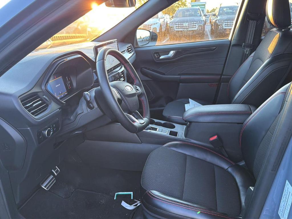 used 2024 Ford Escape car, priced at $23,500