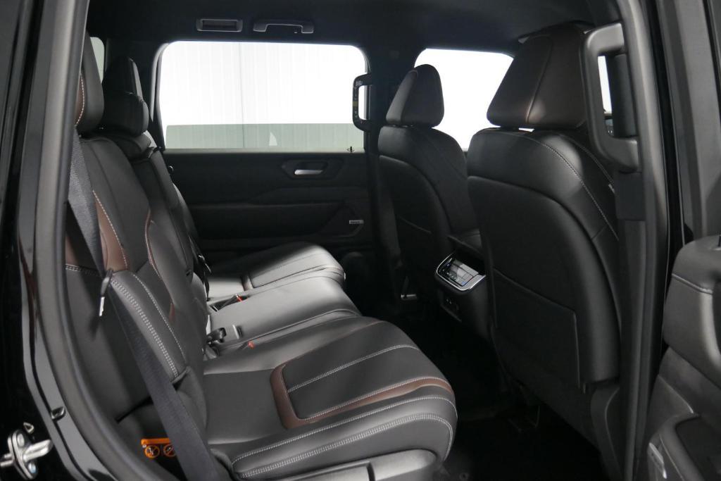 new 2026 Nissan Armada car, priced at $70,222