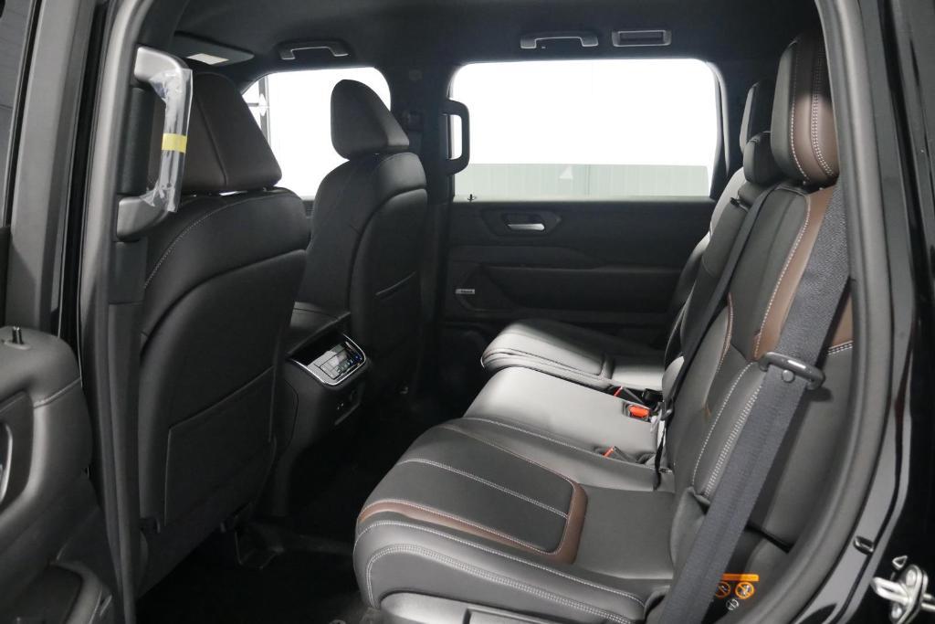 new 2026 Nissan Armada car, priced at $70,222