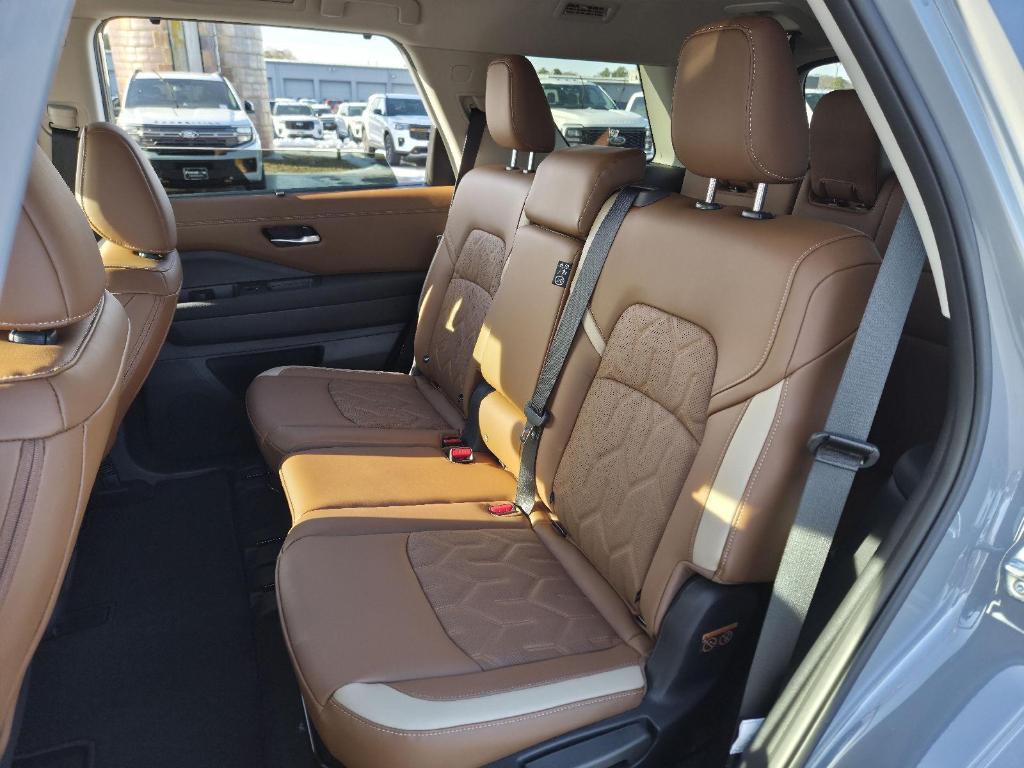 new 2026 Nissan Pathfinder car, priced at $50,239