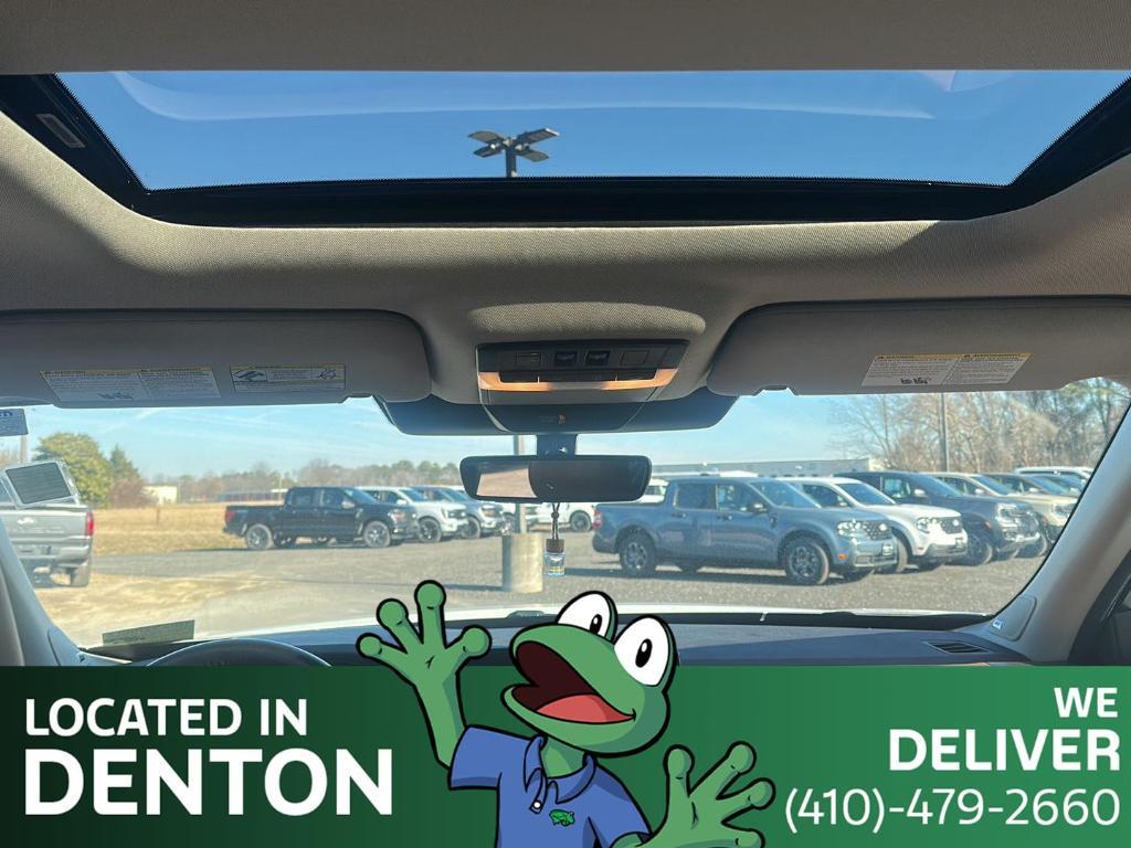 used 2023 Nissan Pathfinder car, priced at $30,000