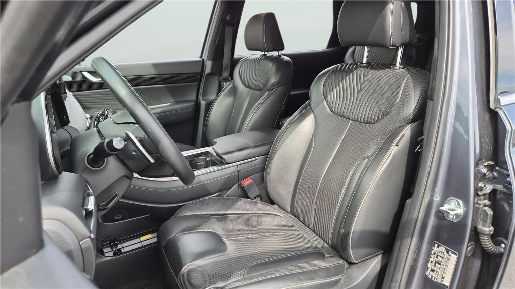 used 2024 Hyundai Palisade car, priced at $40,000