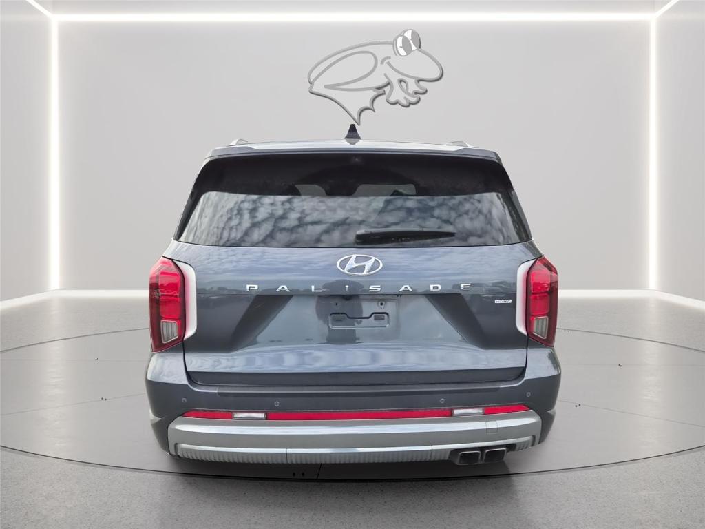 used 2024 Hyundai Palisade car, priced at $40,000