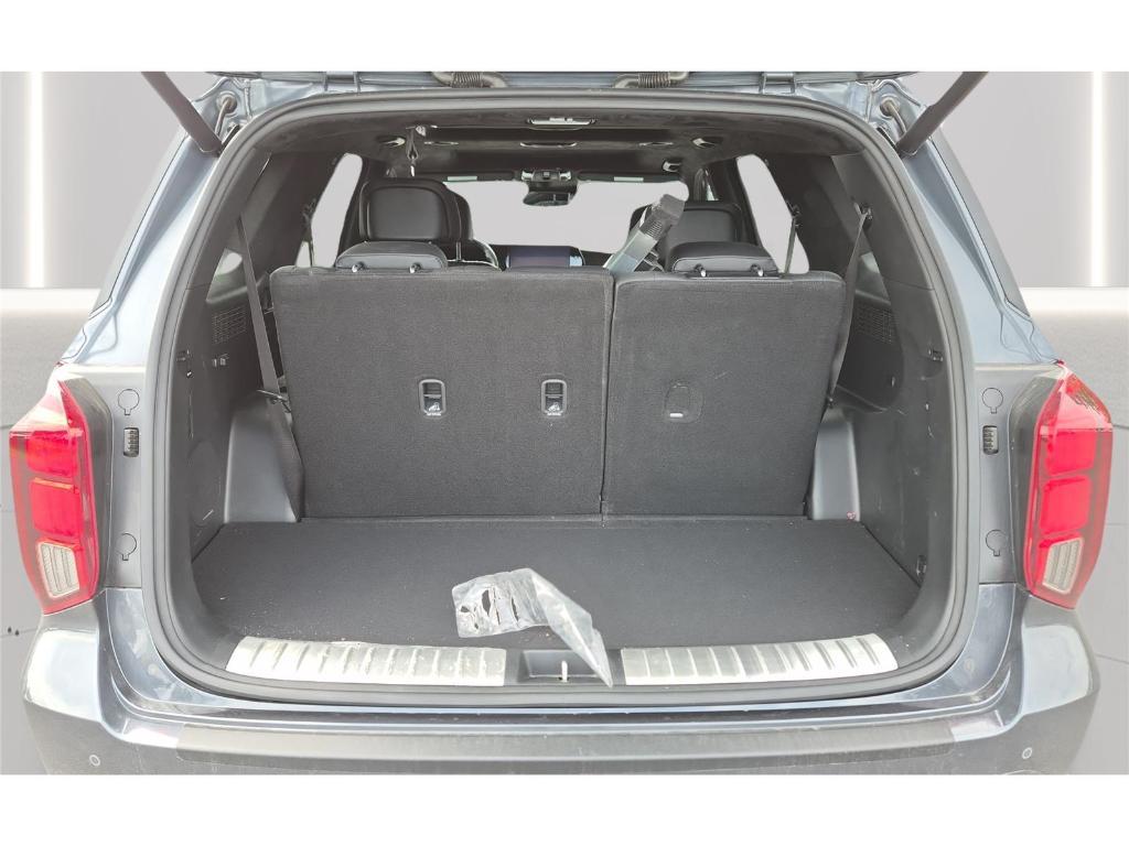 used 2024 Hyundai Palisade car, priced at $40,000