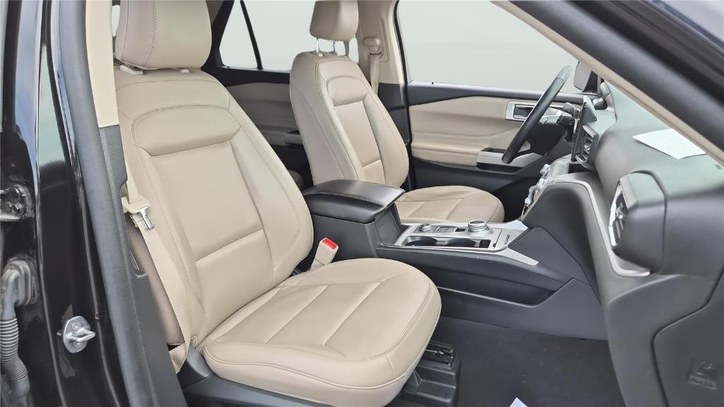 used 2023 Ford Explorer car, priced at $29,000