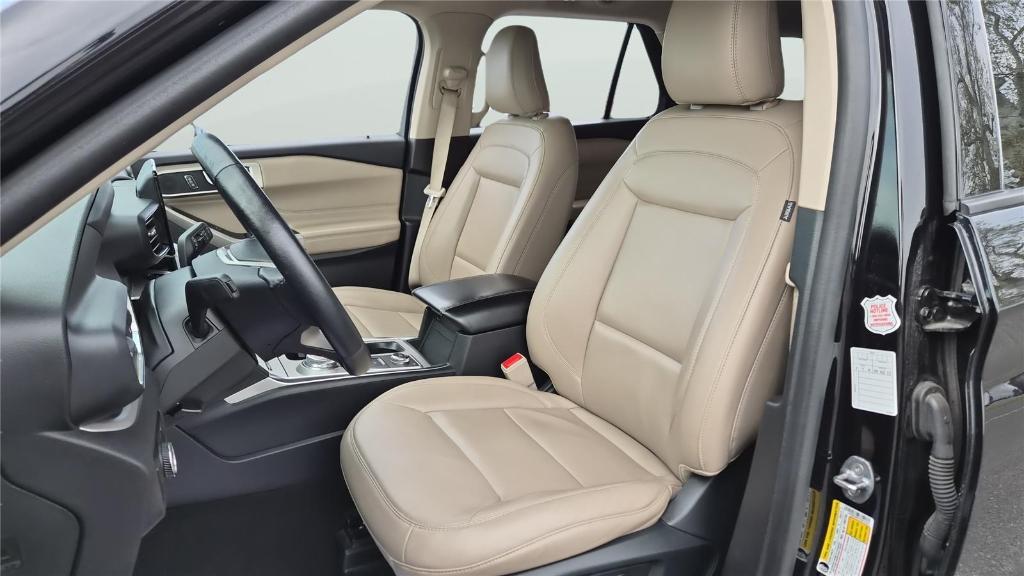 used 2023 Ford Explorer car, priced at $29,000