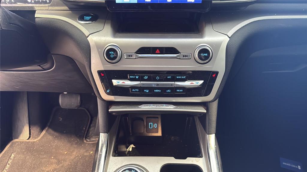 used 2022 Ford Explorer car, priced at $25,000