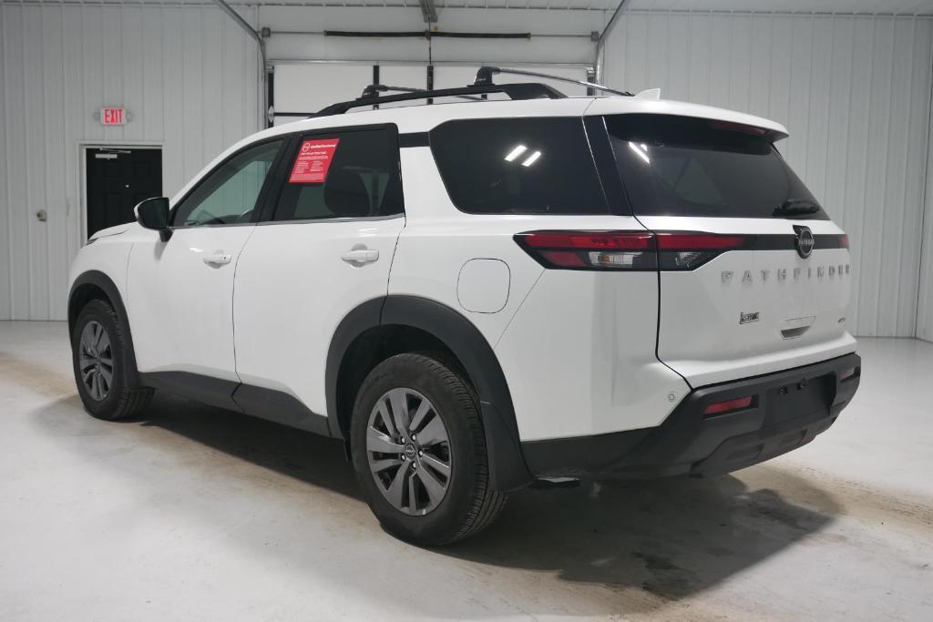 used 2025 Nissan Pathfinder car, priced at $35,000