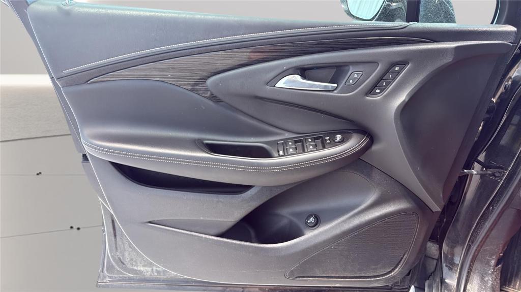 used 2018 Buick Envision car, priced at $13,000