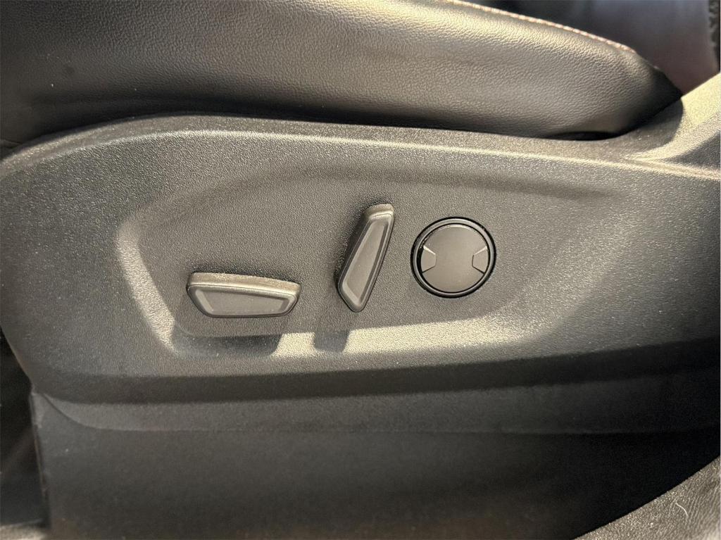 used 2020 Ford Edge car, priced at $18,000