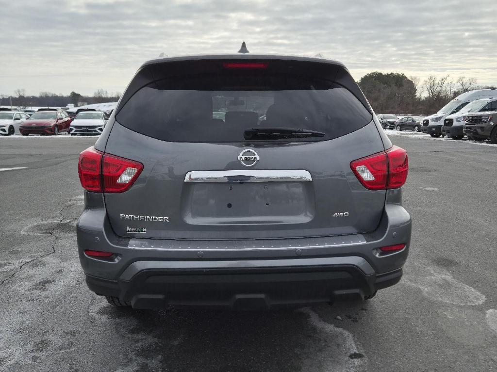 used 2020 Nissan Pathfinder car, priced at $18,000
