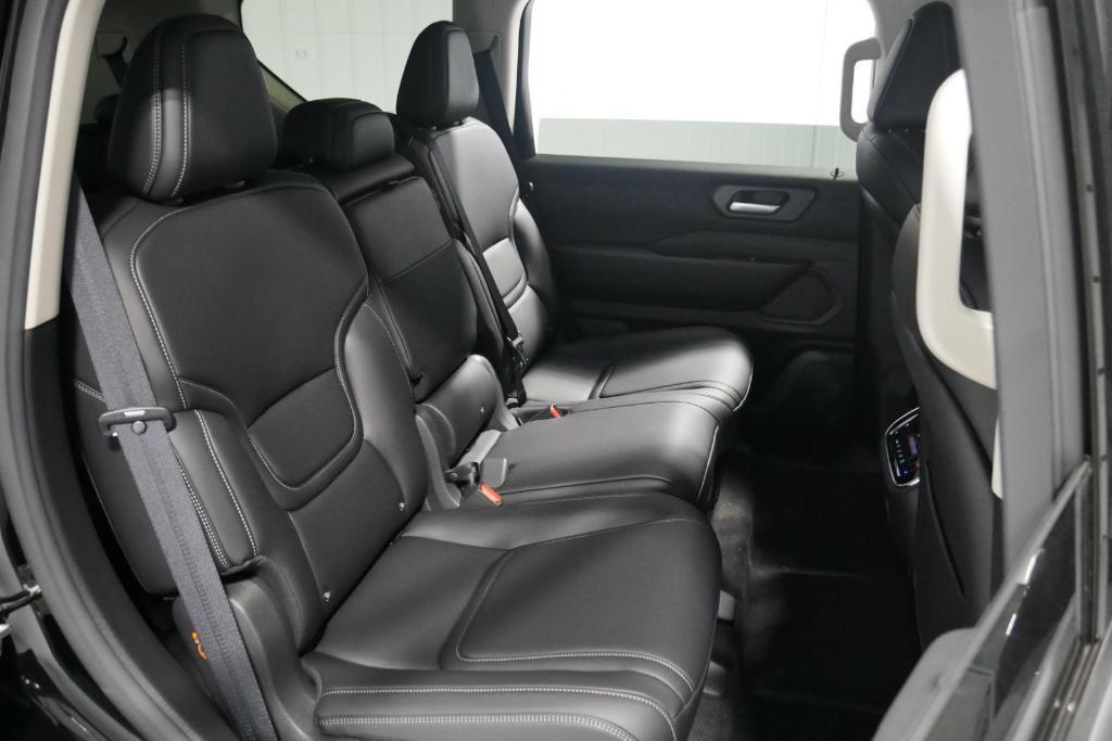 new 2026 Nissan Armada car, priced at $60,217