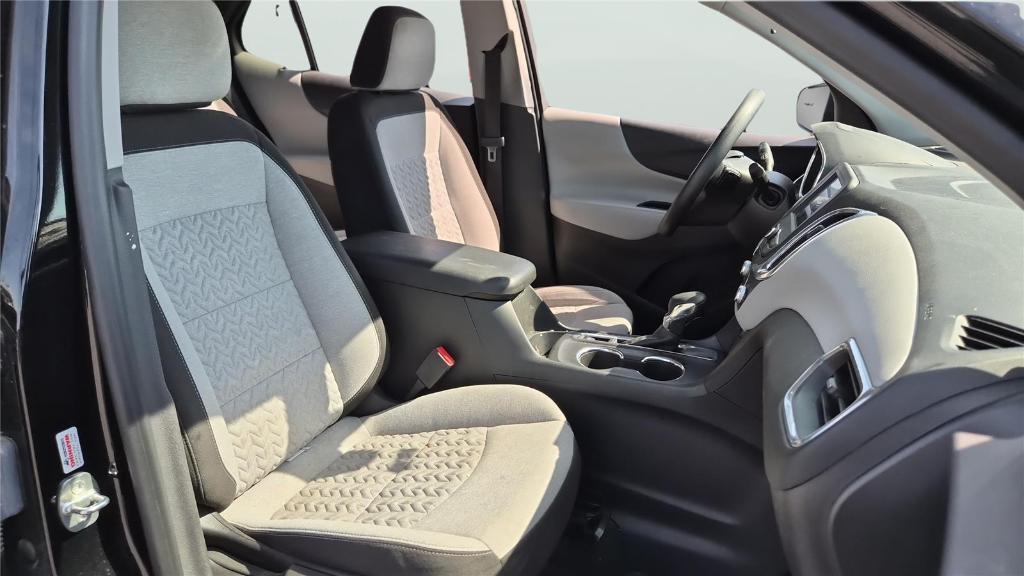 used 2023 Chevrolet Equinox car, priced at $17,000