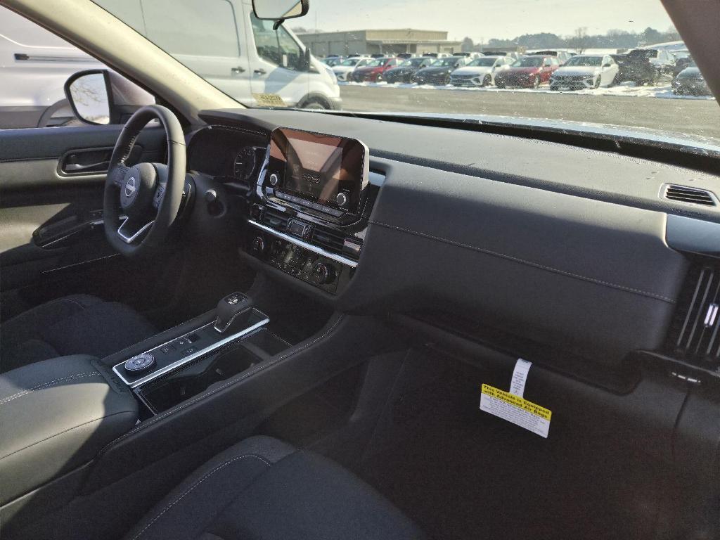new 2025 Nissan Pathfinder car, priced at $34,495