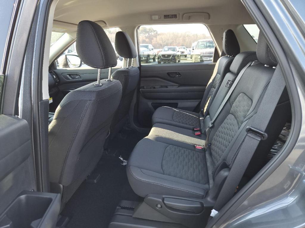 new 2025 Nissan Pathfinder car, priced at $34,495