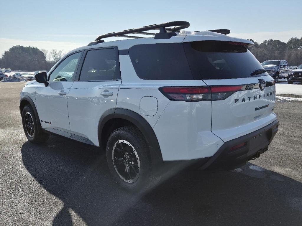 new 2025 Nissan Pathfinder car, priced at $36,861