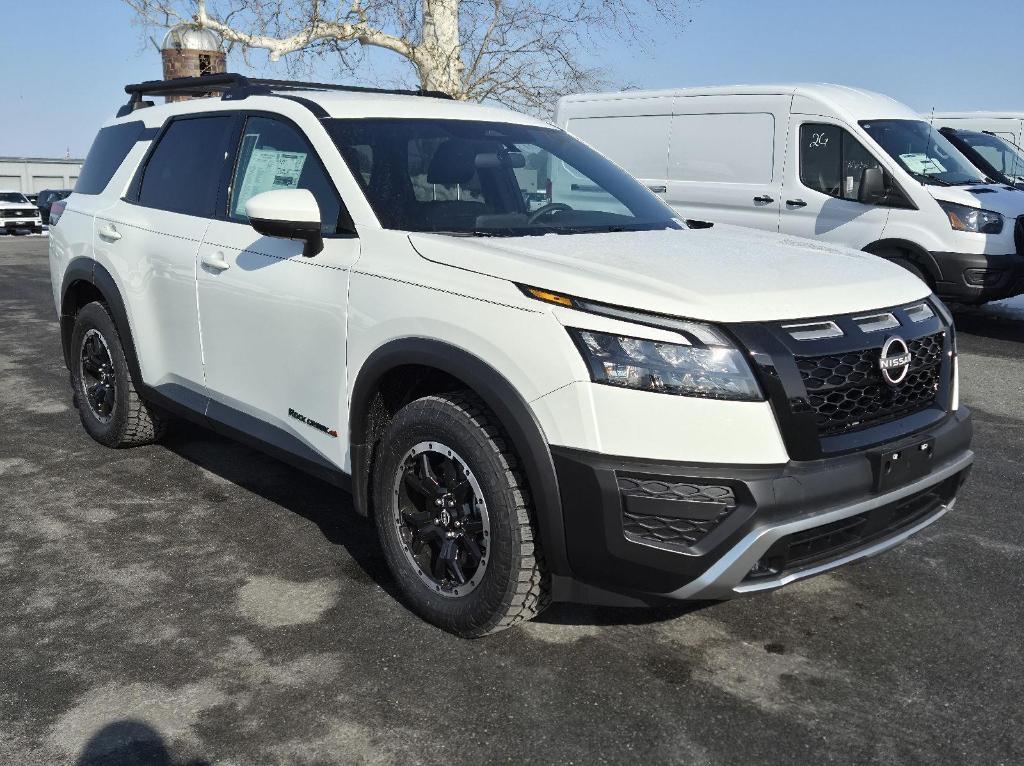 new 2025 Nissan Pathfinder car, priced at $36,861