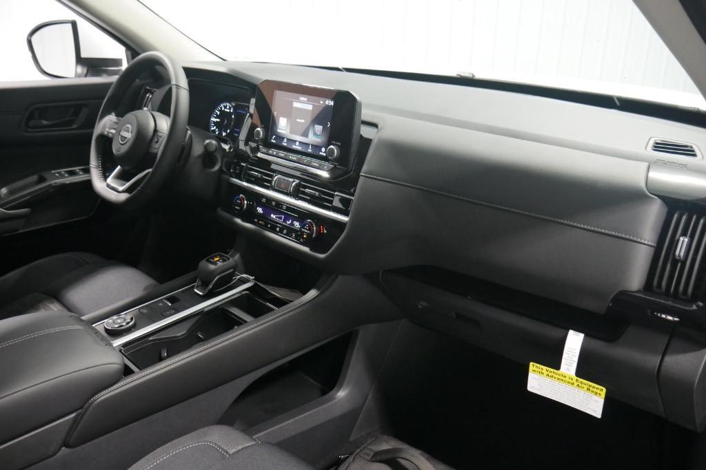 new 2025 Nissan Pathfinder car, priced at $34,910
