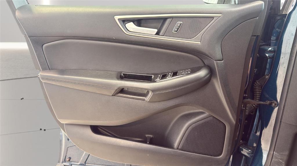 used 2020 Ford Edge car, priced at $17,500