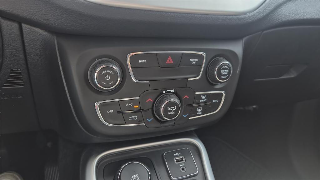 used 2019 Jeep Compass car, priced at $18,000