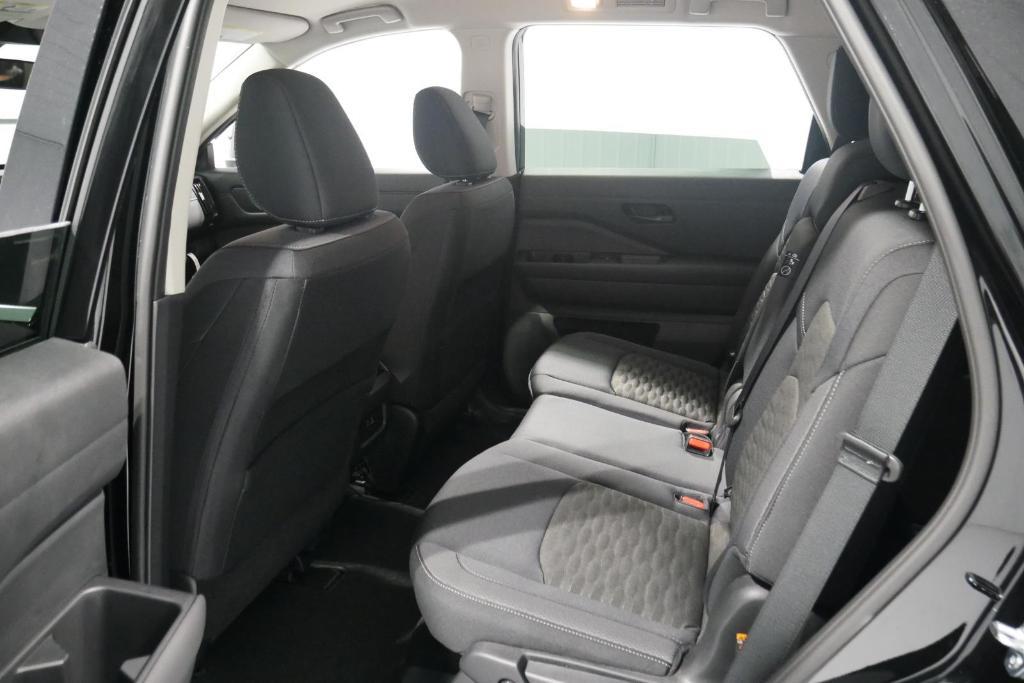 new 2025 Nissan Pathfinder car, priced at $34,190