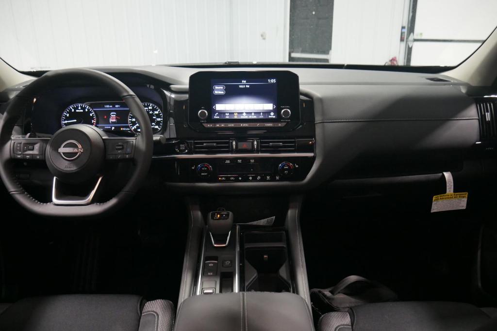 new 2025 Nissan Pathfinder car, priced at $34,190