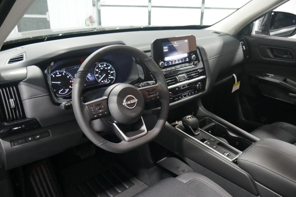 new 2025 Nissan Pathfinder car, priced at $34,190
