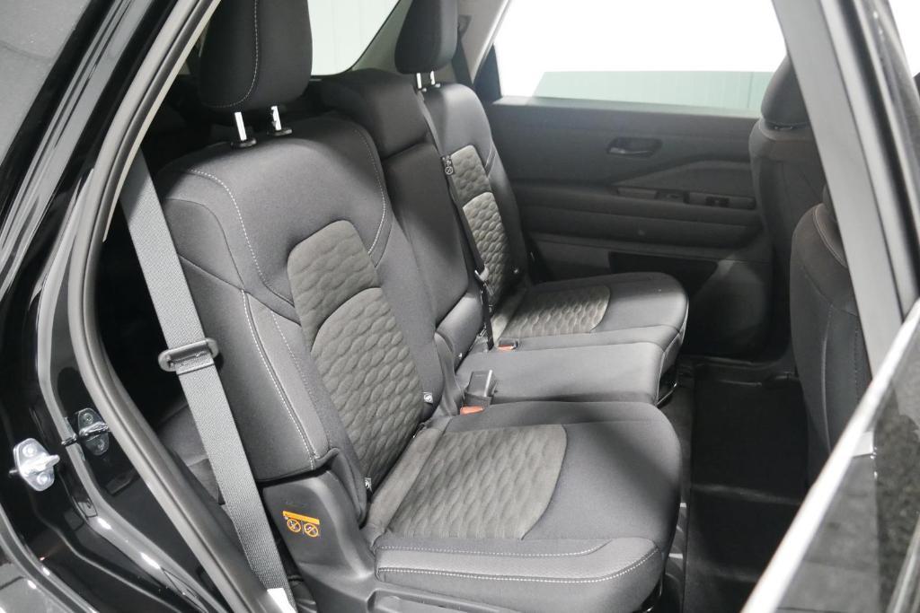 new 2025 Nissan Pathfinder car, priced at $34,190