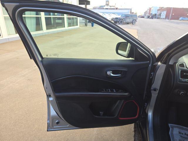 used 2020 Jeep Compass car