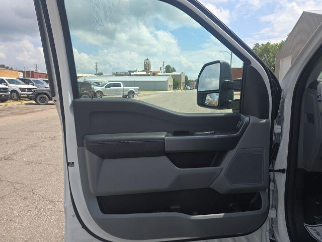 new 2025 Ford F-350 car, priced at $50,326