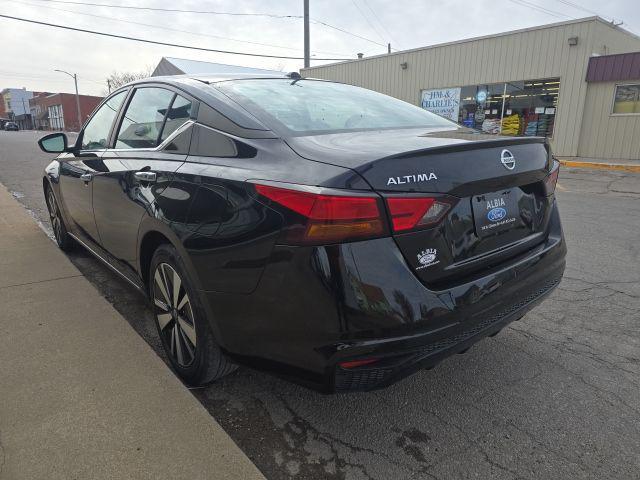 used 2021 Nissan Altima car